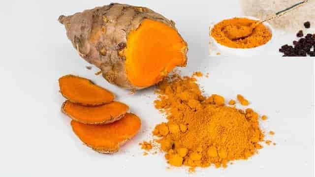 Pimple kaise hataye | पिम्पल कैसे हटाये 8 haldi-se-pimple-kaise-hataye