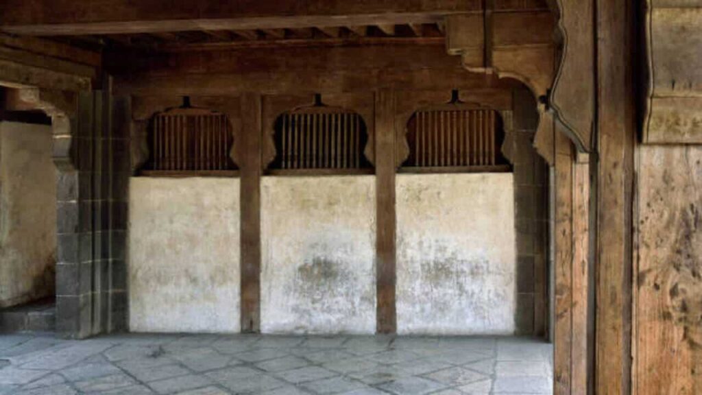 Story behind Shaniwar Wada | शनिवार वाडा 1 history-of-shaniwar-wada