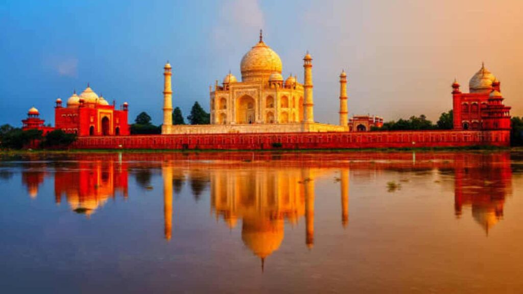 Mysterious wonder Taj mahal | अनोखा ताजमहल 2 wooden-foundation