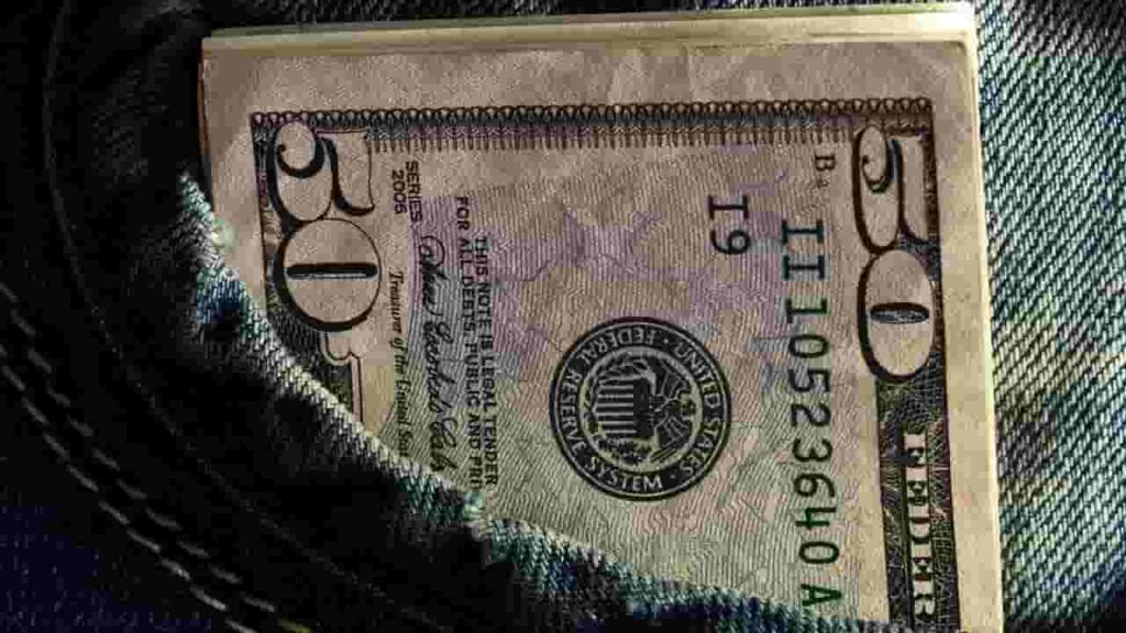 Capricorn 2025 Prediction | मकर 2025 3 capricorn-2025-money