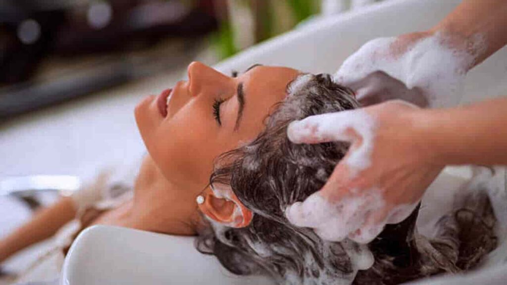 Oily Hair Problem | चिपचिपे बालों की समस्या 1 wash-oily-hair-properly
